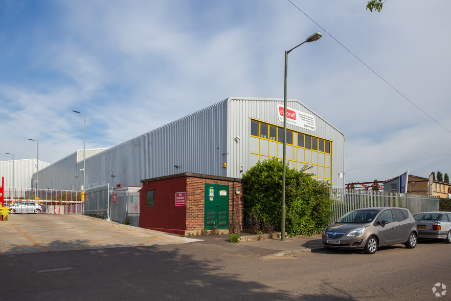 Kangley Bridge Rd, London for lease - Building Photo - Image 3 of 4