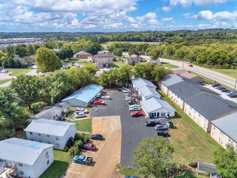 Villa Court Apartments portfolio of 2 properties for sale on LoopNet.com - Building Photo - Image 2 of 34