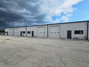 5475 Williamsburg Dr, Punta Gorda, FL for lease Building Photo- Image 1 of 8