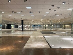 6001 W Waco Dr, Waco, TX for sale Interior Photo- Image 2 of 2