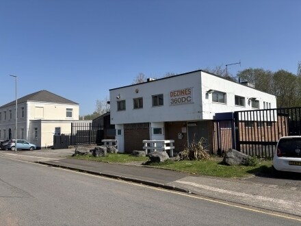 Factory Rd, Newport for lease Building Photo- Image 1 of 2