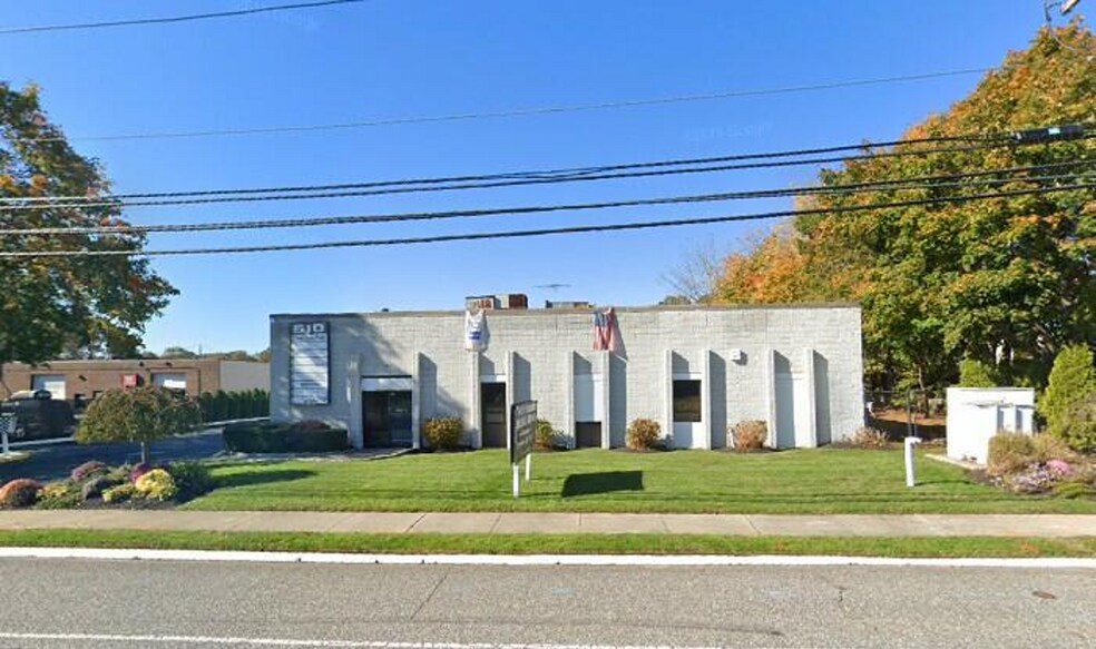 610 Bicycle Path Rd, Port Jefferson Station, NY for sale - Building Photo - Image 1 of 1