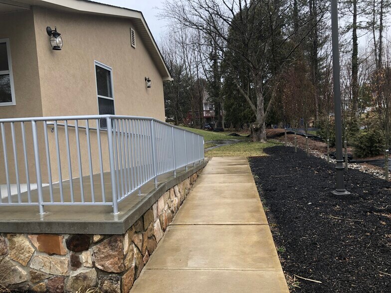 763 Sergeantsville Rd, Stockton, NJ for sale - Building Photo - Image 1 of 1