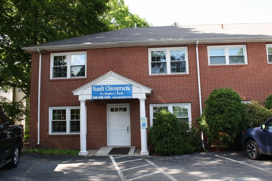 33 Oak Ave, Worcester, MA 01605