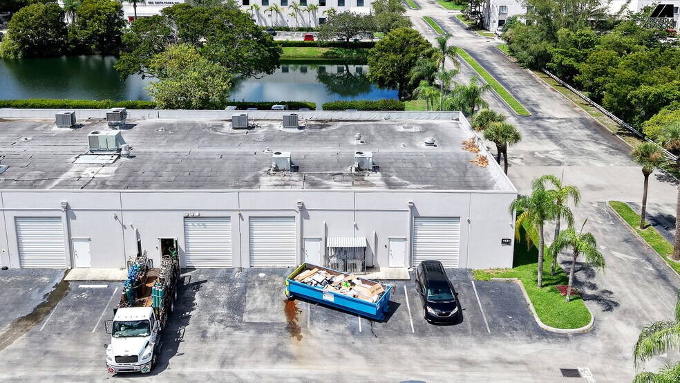 4131 SW 47th Ave, Davie, FL for lease - Building Photo - Image 3 of 15