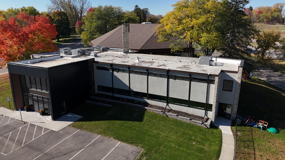 4215 Fairview Ave, Minnetonka, MN for sale - Building Photo - Image 2 of 27