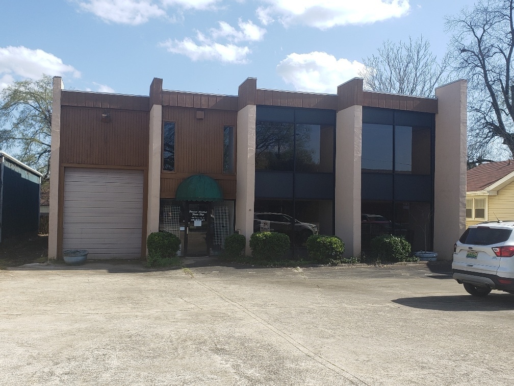 2611 Clinton Ave W, Huntsville, AL 35805