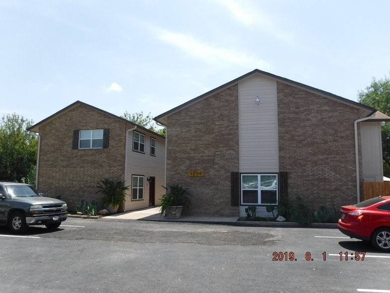 1205 Southport Dr, Austin, TX for sale - Primary Photo - Image 1 of 1