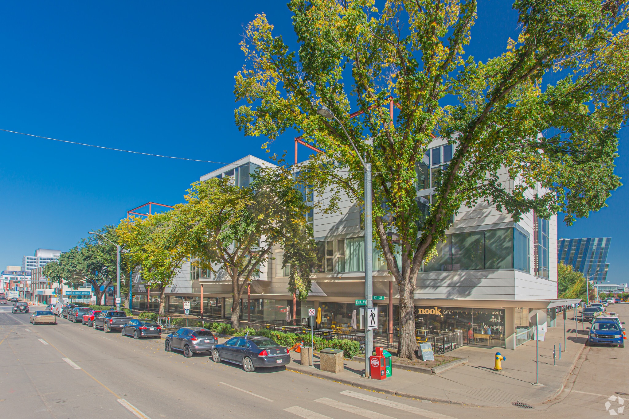 9662 101A Av NW, Edmonton, AB for lease Primary Photo- Image 1 of 2