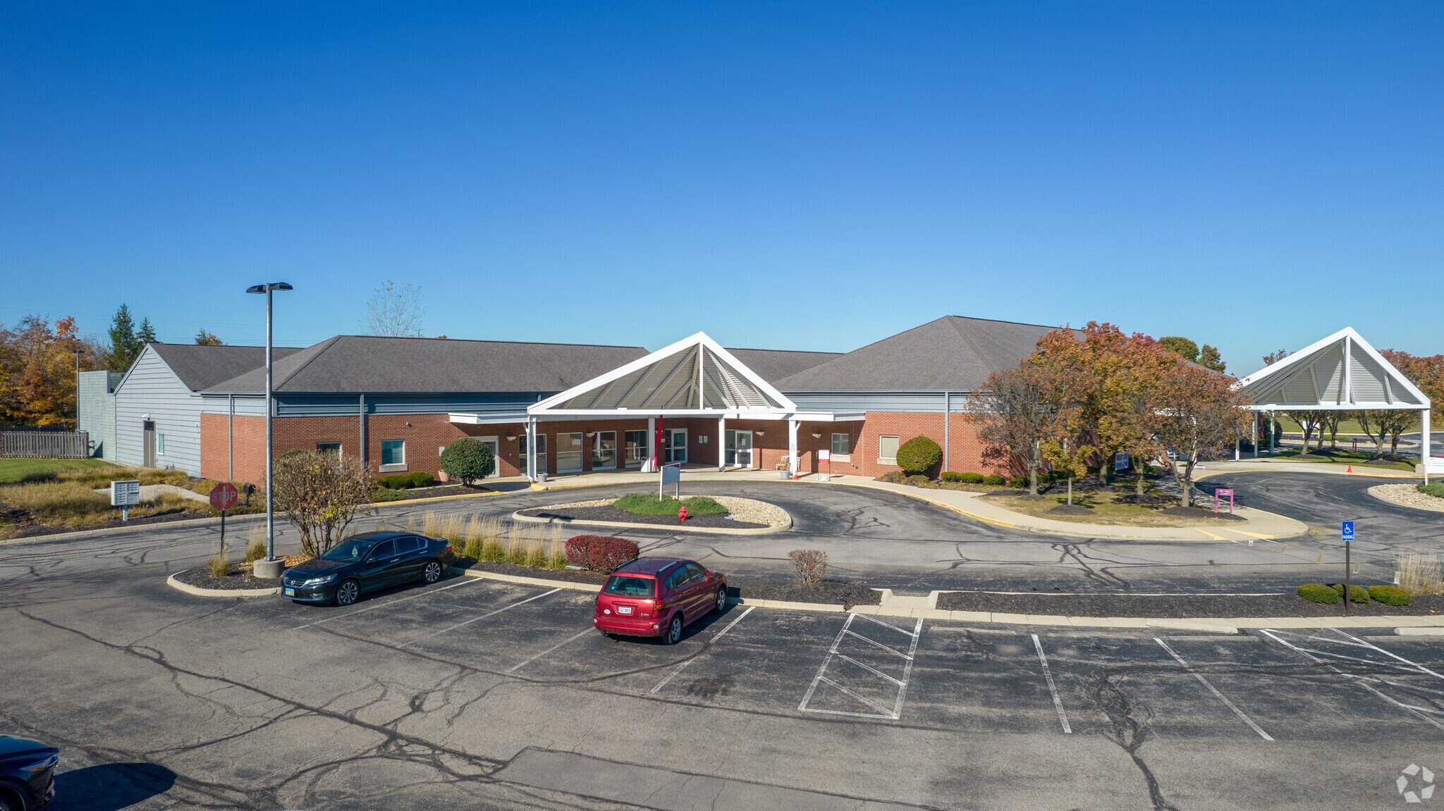 10330 Sawmill Pky, Powell, OH for lease Primary Photo- Image 1 of 8