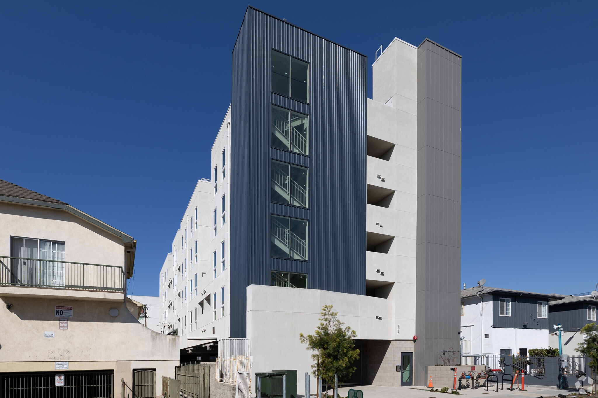 6559 Brynhurst Ave, Los Angeles, CA for sale Primary Photo- Image 1 of 4