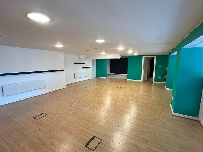 12 Arundel St, Manchester for sale - Interior Photo - Image 3 of 9