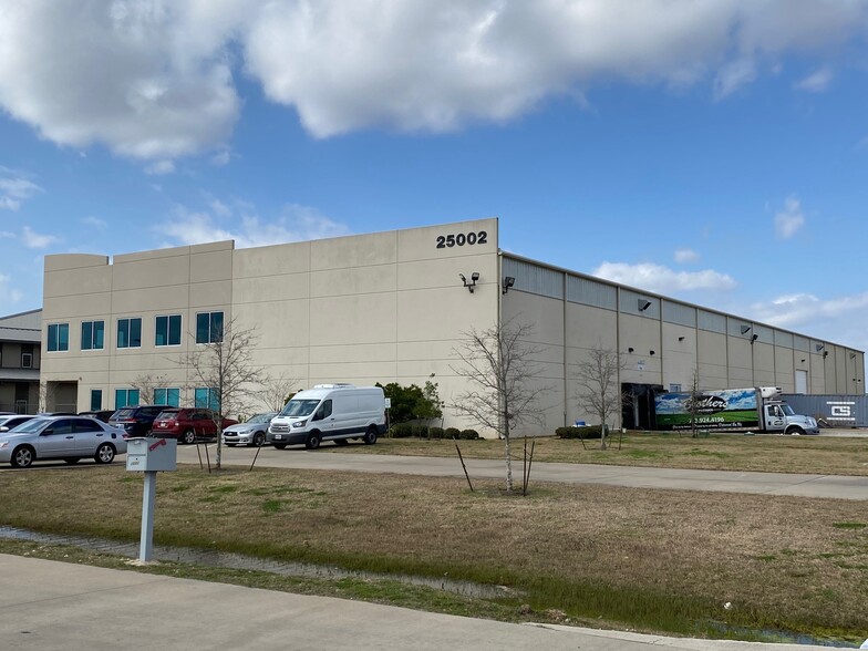 25002 Clay Rd, Katy, TX for lease - Primary Photo - Image 2 of 24