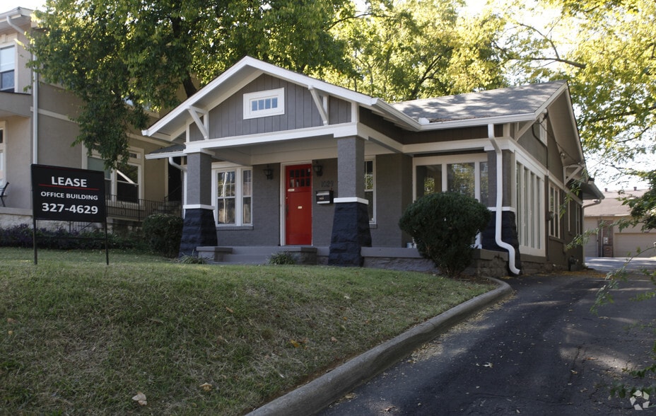 1029 17th Ave S, Nashville, TN for lease - Primary Photo - Image 1 of 5