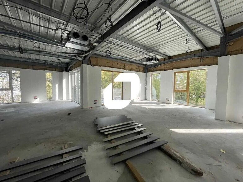 Office in Bruges for lease - Interior Photo - Image 3 of 4