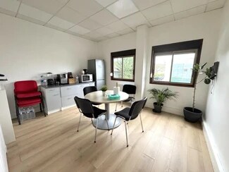 More details for Rue Du Chant Des Oiseaux, Montesson - Office for Lease