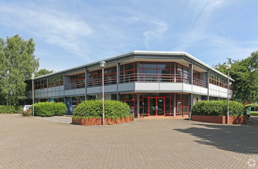 University Blvd, Nottingham for lease - Primary Photo - Image 1 of 4