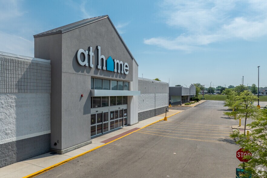 1212 75th St, Downers Grove, IL for sale - Primary Photo - Image 1 of 1