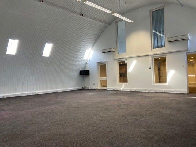 Kemble Airfield, Kemble for lease Interior Photo- Image 1 of 1