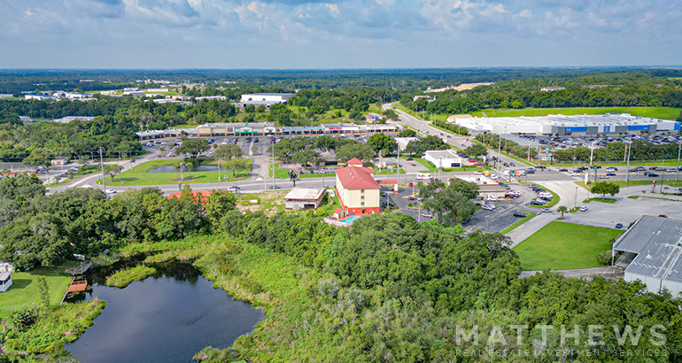 2476 Citrus Blvd, Leesburg, FL for sale - Building Photo - Image 2 of 3