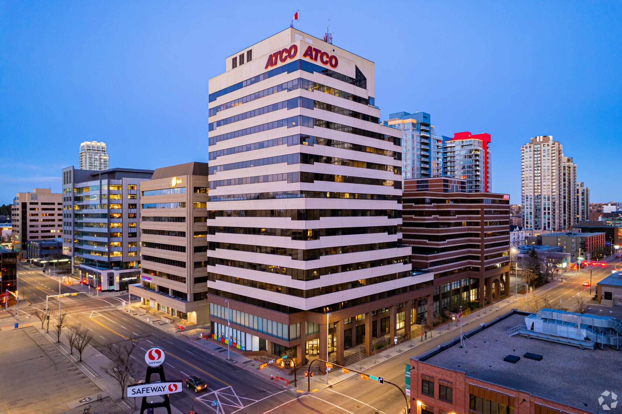 909 11th Ave SW, Calgary, AB for sale Primary Photo- Image 1 of 1