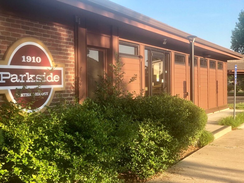 1910 Parkside Dr, Columbus, IN for sale - Building Photo - Image 1 of 1