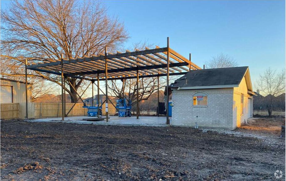 1808 Southeast Pkwy, Arlington, TX for sale Primary Photo- Image 1 of 1