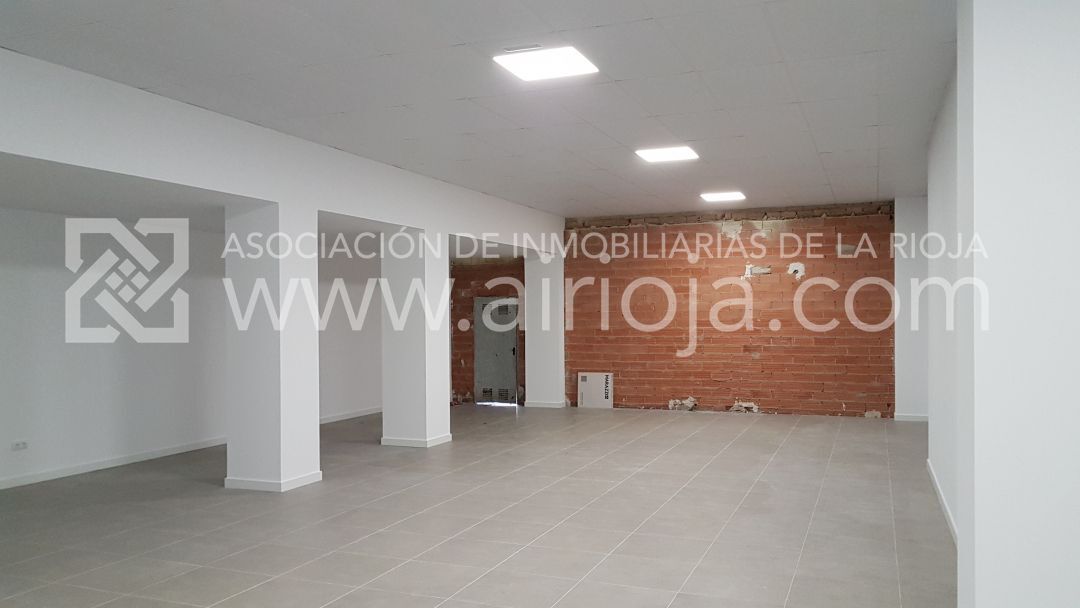 Retail in Logroño, La Rioja for lease Interior Photo- Image 1 of 2