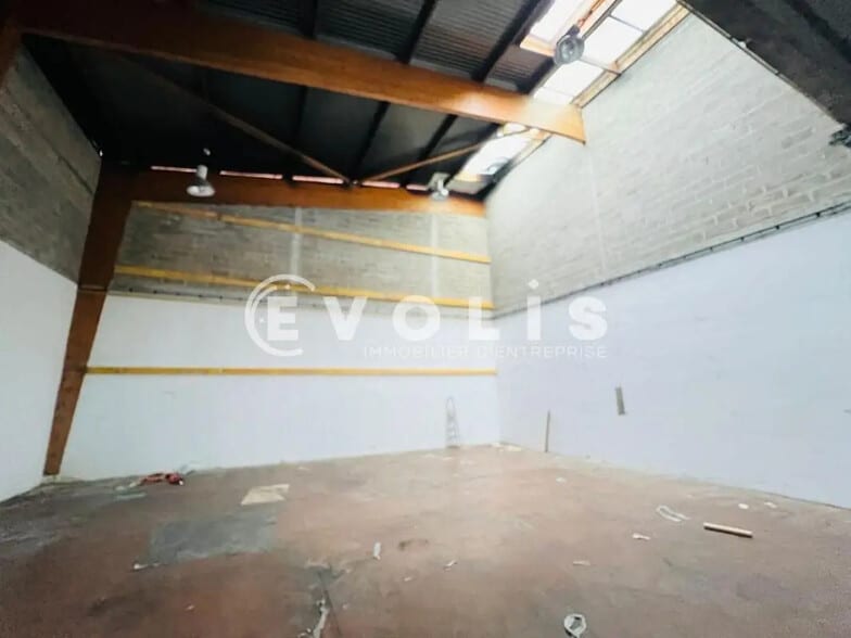 Flex in Pontault-Combault for sale - Interior Photo - Image 2 of 7