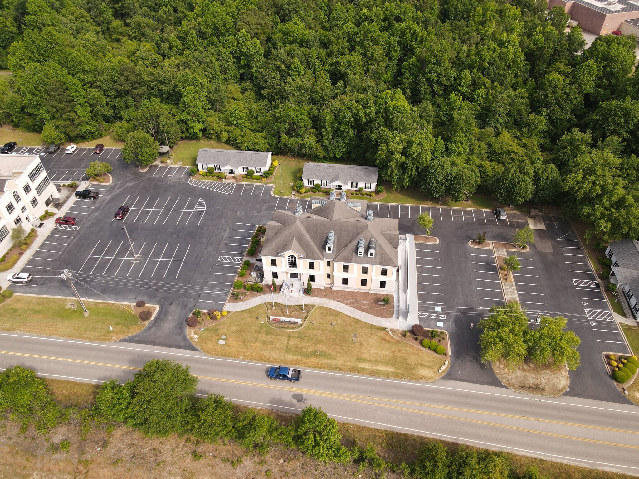 180 Dunbarton Dr, Florence, SC for sale Primary Photo- Image 1 of 1