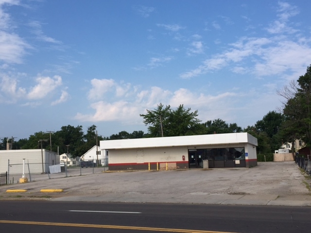 833 Lake Ave, Ashtabula, OH for sale Primary Photo- Image 1 of 2