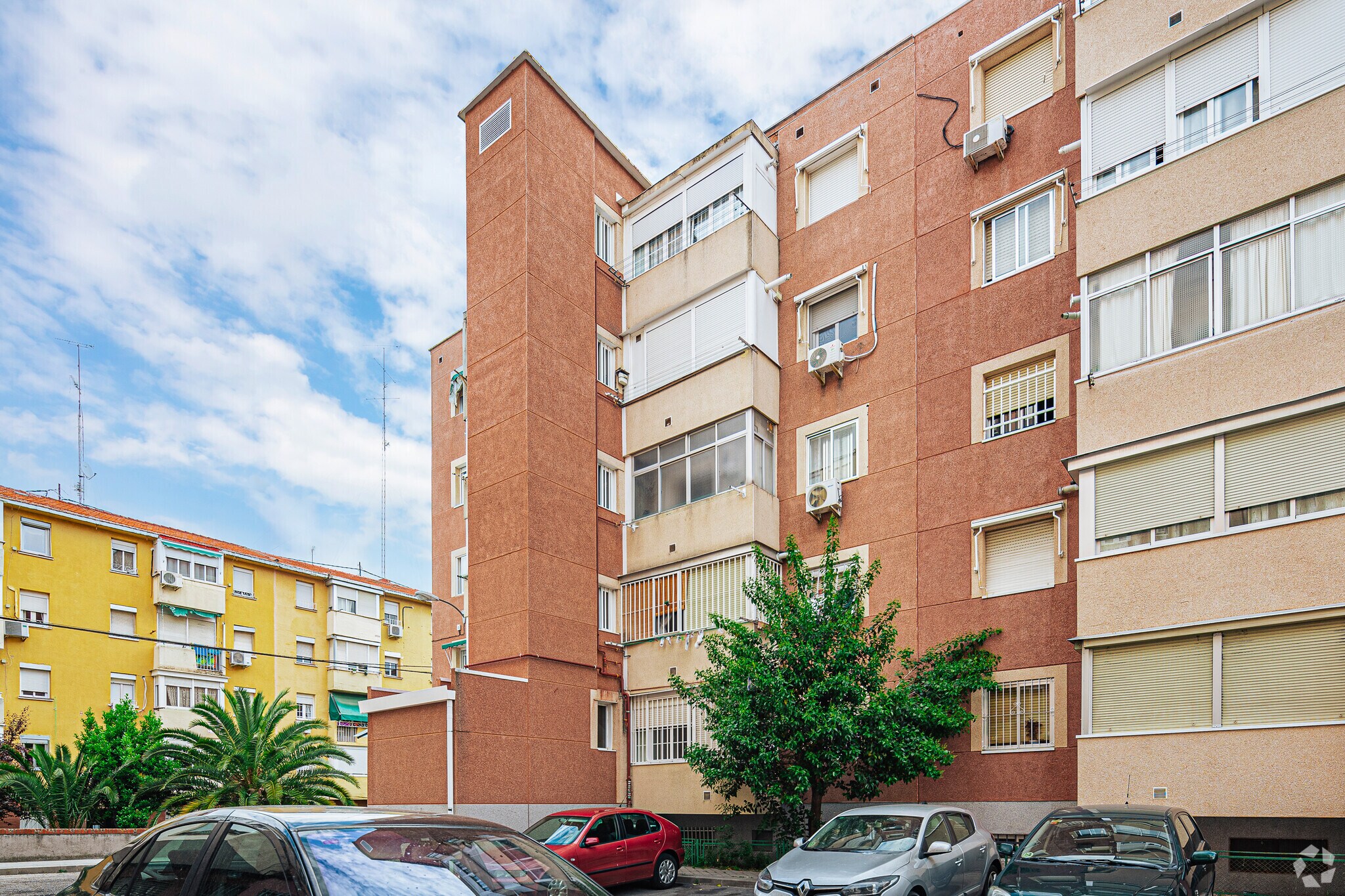 Calle de Torregrosa, 27, Madrid, Madrid for sale Primary Photo- Image 1 of 1