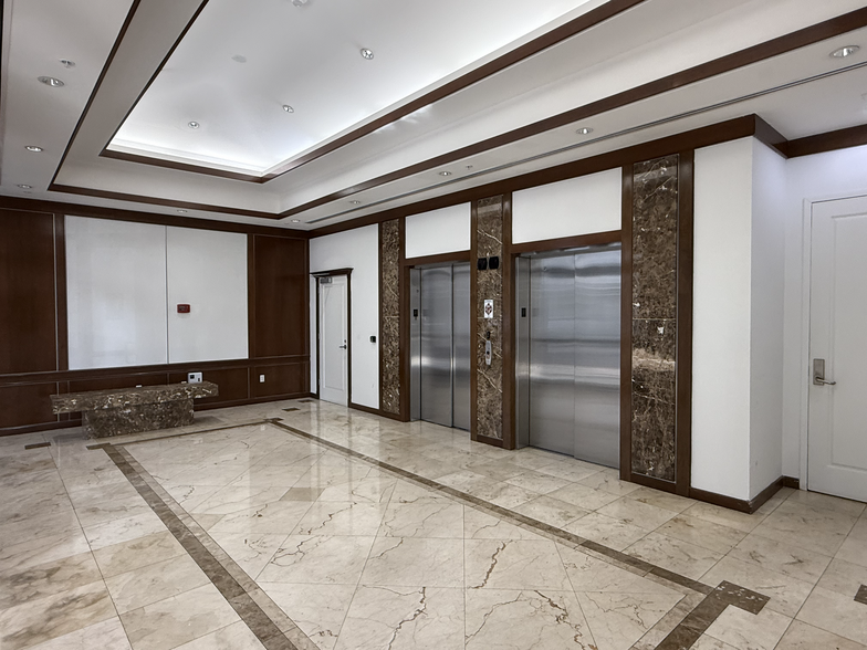 650 NE 22nd Ter, Homestead, FL for lease - Lobby - Image 3 of 13