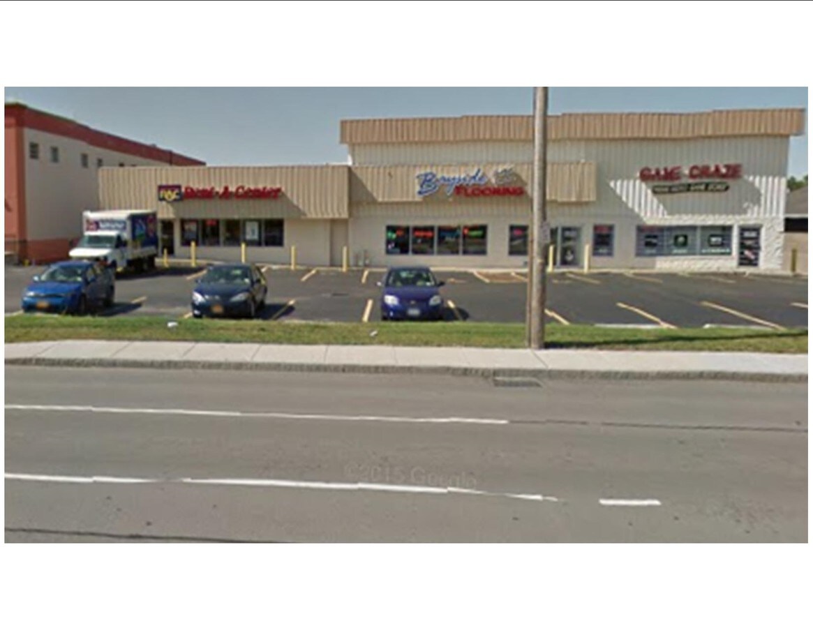 11221124 E Ridge Rd, Rochester, NY 14621