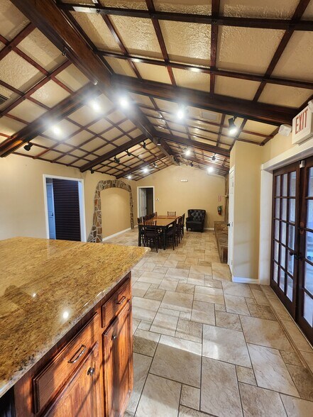 1254 FM 1463 Rd, Katy, TX for lease - Interior Photo - Image 1 of 4