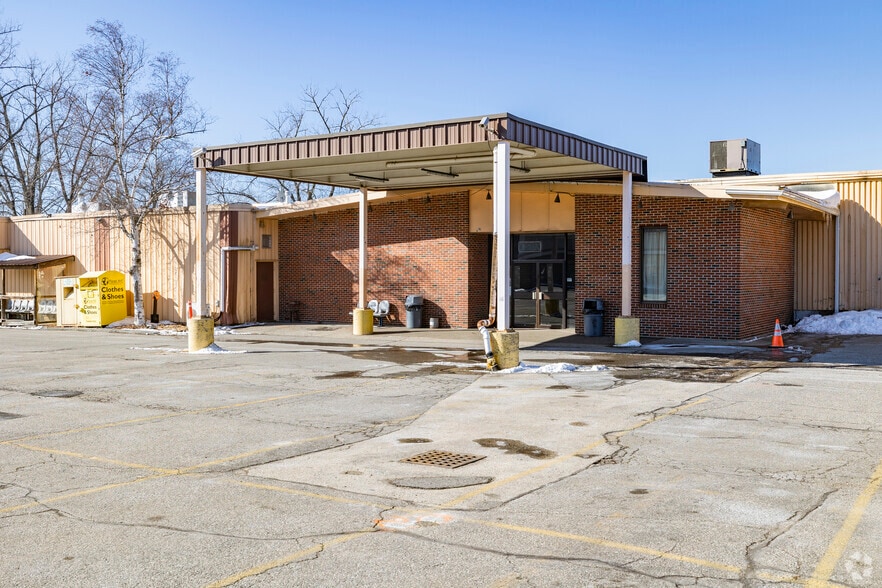 340 Amherst St, Nashua, NH for lease - Building Photo - Image 3 of 7