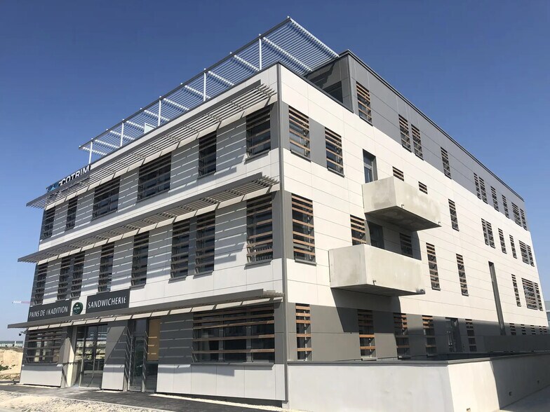 8 Rue Jules Méline, Bezannes for lease - Building Photo - Image 1 of 12