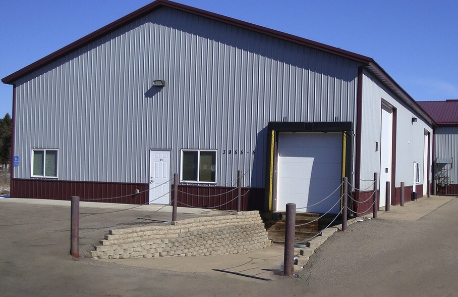 3955 Shadowwood Dr NE, Sauk Rapids, MN for sale - Building Photo - Image 1 of 1