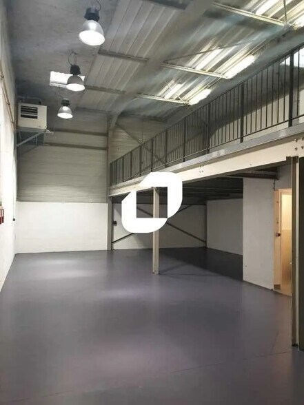 Office in Choisy-le-Roi for lease - Interior Photo - Image 3 of 10