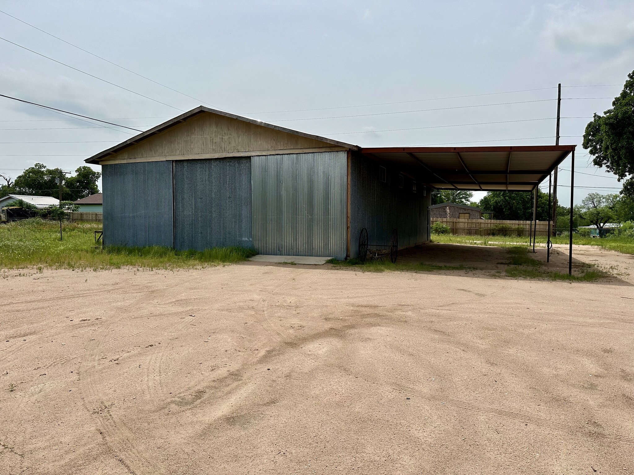 116 Emily St, Kingsland, TX for lease Primary Photo- Image 1 of 14