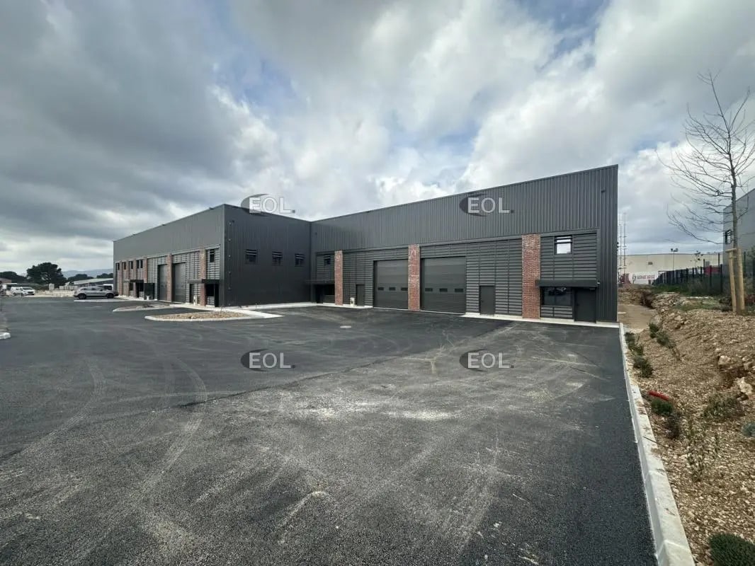 Flex in Signes for sale Building Photo- Image 1 of 5