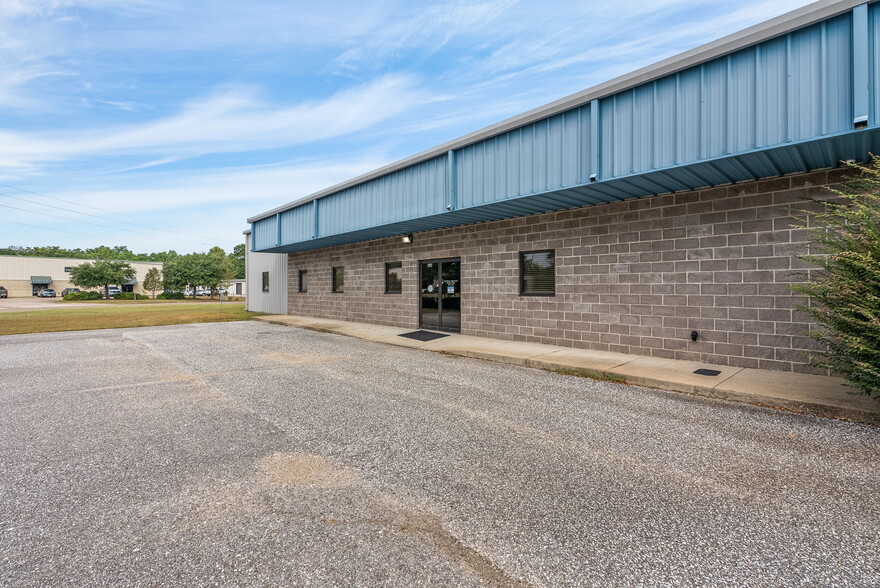 840 Lagoon Business Loop, Montgomery, AL for sale - Building Photo - Image 2 of 36