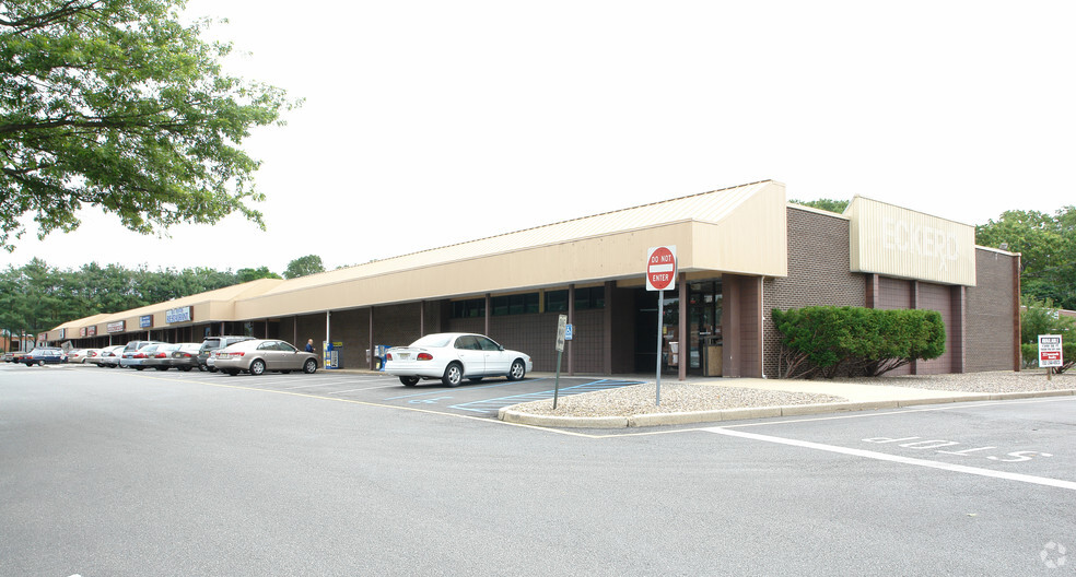 734 Route 37 W, Toms River, NJ for lease - Building Photo - Image 3 of 4