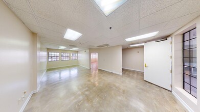 120 N Victory Blvd, Burbank, CA for lease Interior Photo- Image 2 of 4