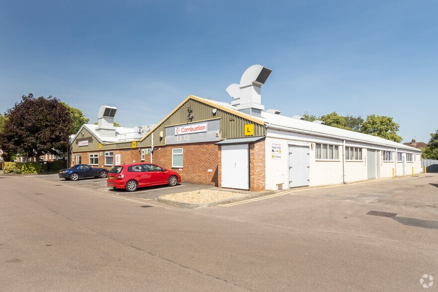 Cherry Hinton Rd, Cambridge, CB1 8DH