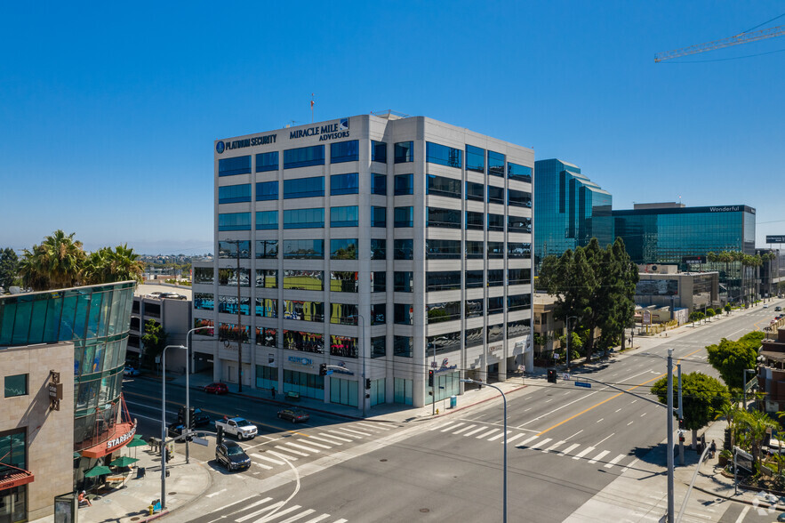 11300 W Olympic Blvd, Los Angeles, CA for lease - Building Photo - Image 3 of 4