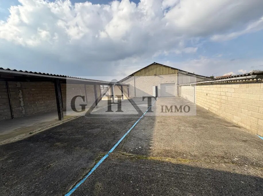 Industrial in Dammarie-les-Lys for lease Building Photo- Image 1 of 8