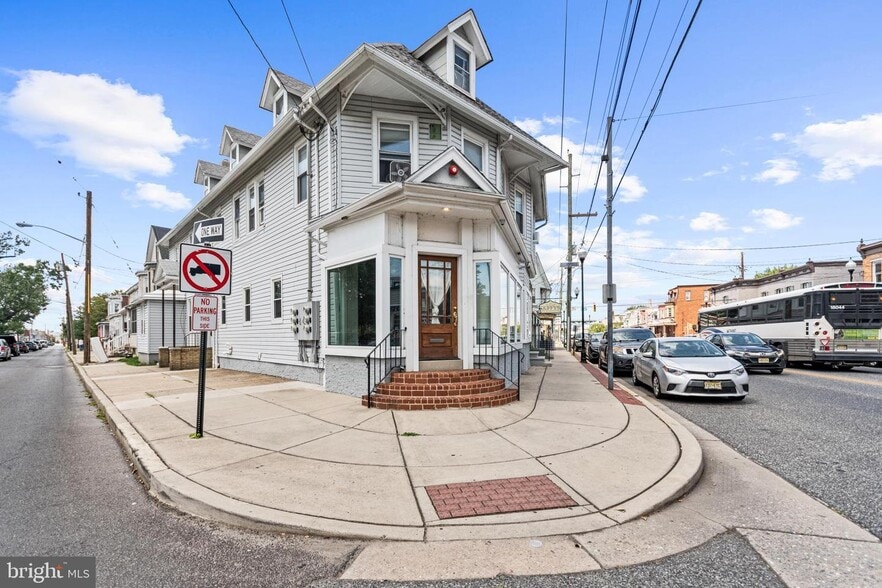 23 N Broadway, Gloucester City, NJ 08030