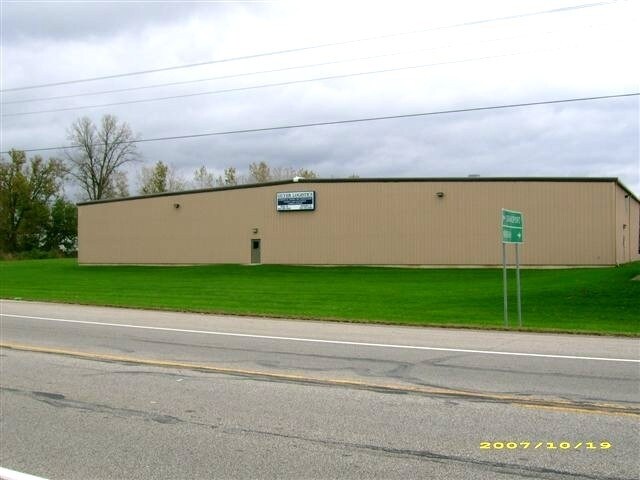 1040 Industrial Pky, Peru, IN for sale Primary Photo- Image 1 of 1