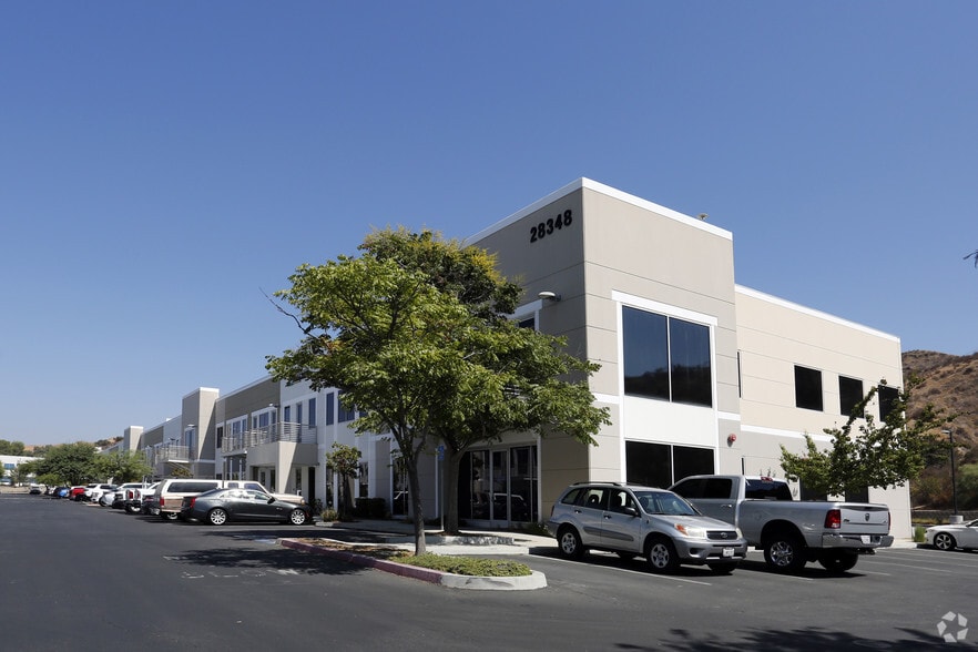 28348 Constellation Rd, Valencia, CA for lease - Building Photo - Image 1 of 11